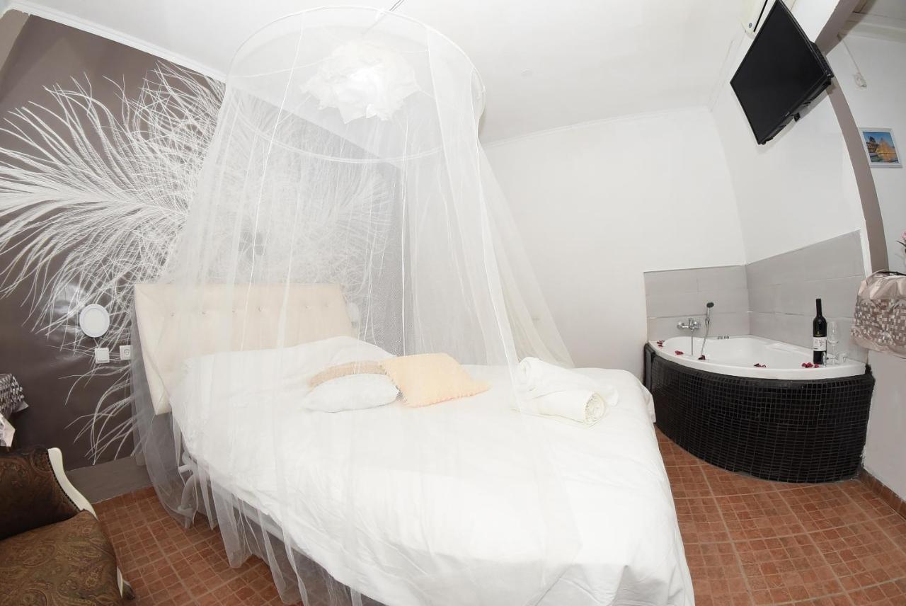 Magical In The Galilee Motel Qiryat Shemona Exterior photo